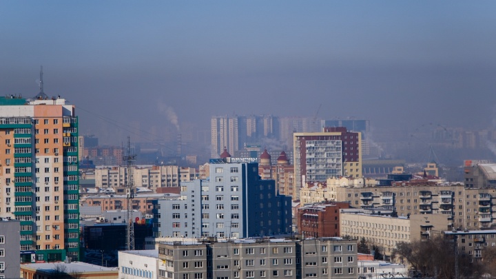 Челябинск заволокло густой пеленой выбросов. Что на это говорят в Минэкологии