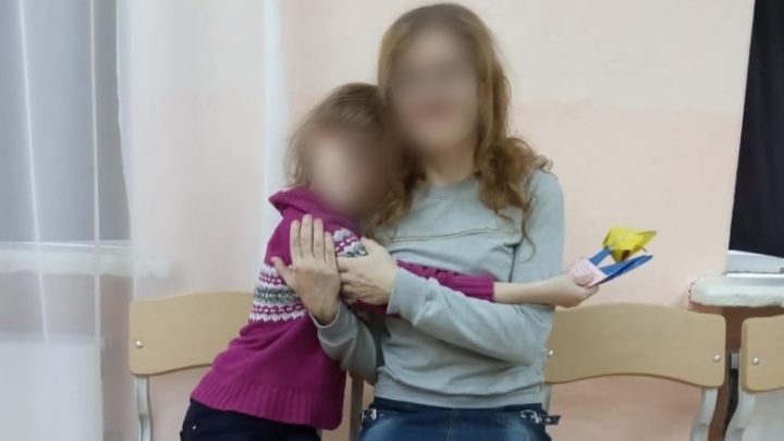 На Урале умерла мать-одиночка, у которой отобрали детей после анонимки. Вот что показала проверка