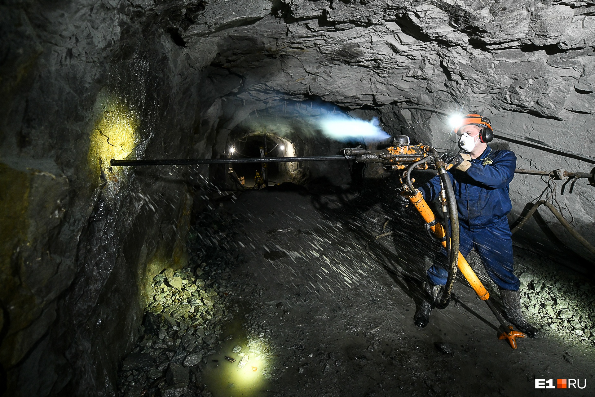 В шахтах под Екатеринбургом будут добывать «золотую» воду. Подробности необычного проекта