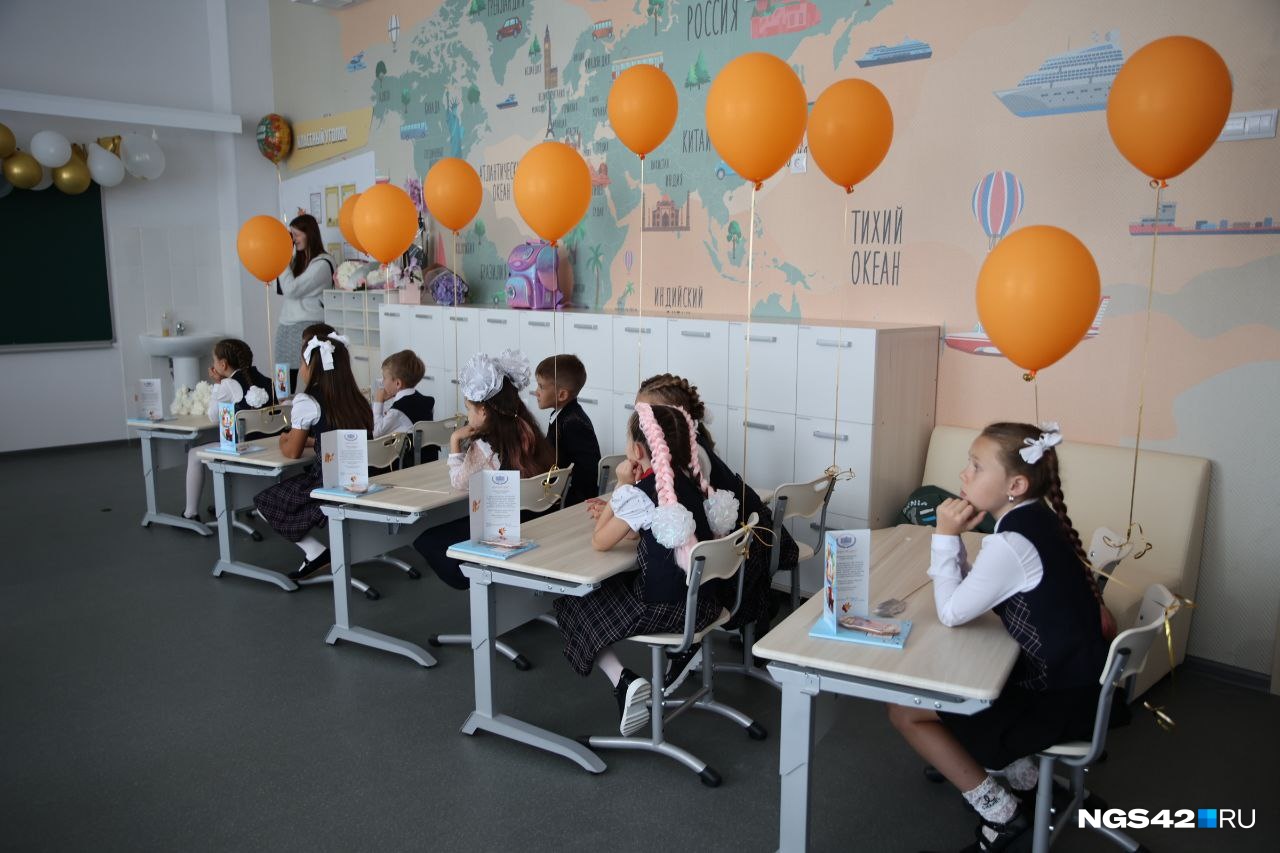 Сразу две новые школы открыли в Кемерове: большой фоторепортаж с торжествен...