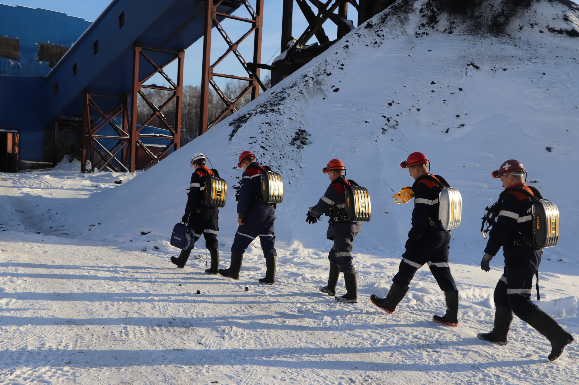 Тела шести шахтеров подняли за ночь из «Листвяжной» в Кузбассе