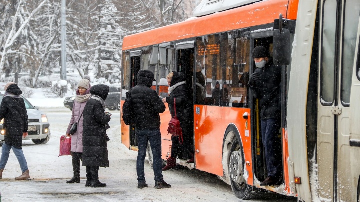 Пассажирские автобусы в Нижнем Новгороде сделают магистральными и подвозящими