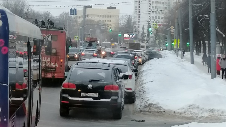 В Ярославле из-за ДТП с троллейбусом возникли перебои в работе общественного транспорта