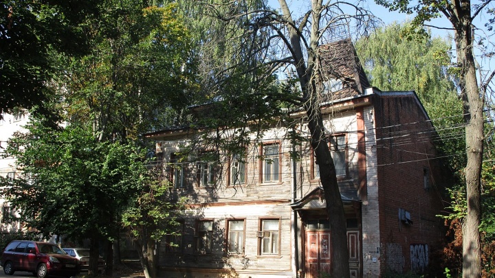В Нижнем Новгороде отремонтируют дом Щелухиной. Ранее деревянный памятник стиля модерн мэрия хотела снести