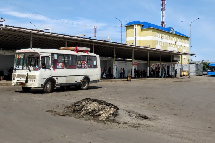 О ямах горожане сообщали еще в начале мая О ямах горожане сообщали еще в начале мая