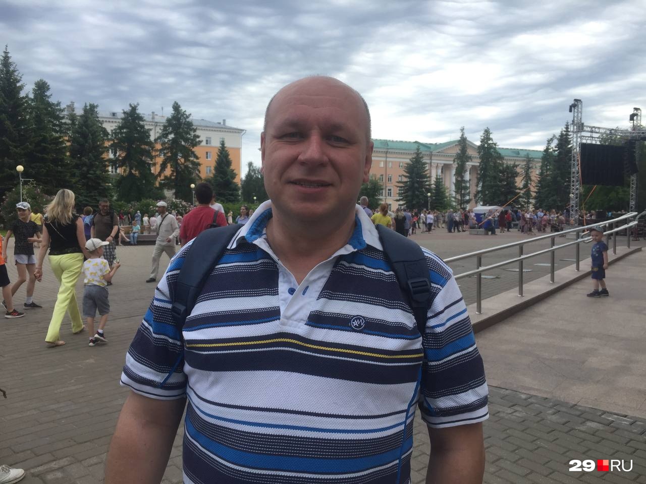 Сергей рассказал, что и сам любит проводить экскурсии по городу своим гостям, которые приезжают сюда впервые