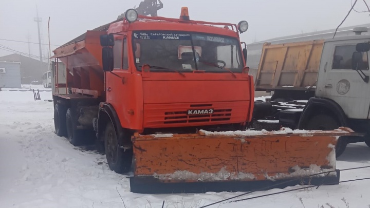 Скорее всего, даже не почувствовал удара: в смертельном наезде на пешехода на юге Волгограда подозревают водителя снегоуборочного грузовика