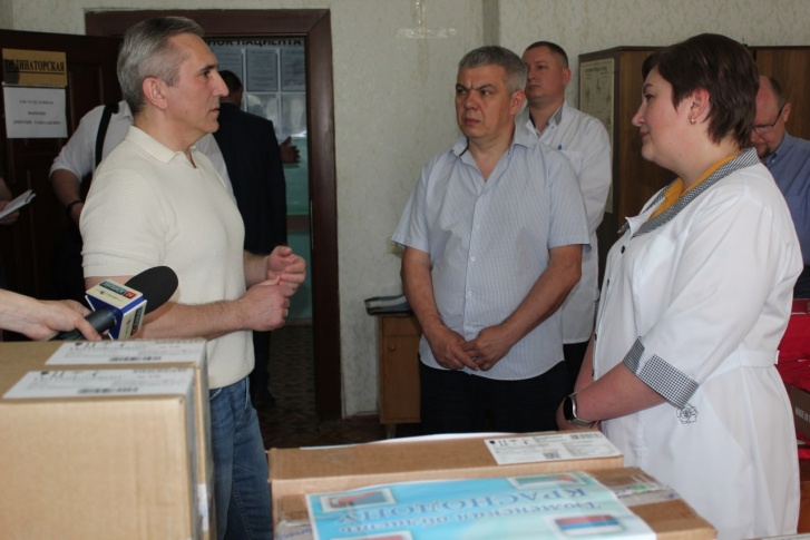В Краснодоне в начале июня побывал губернатор Александр Моор