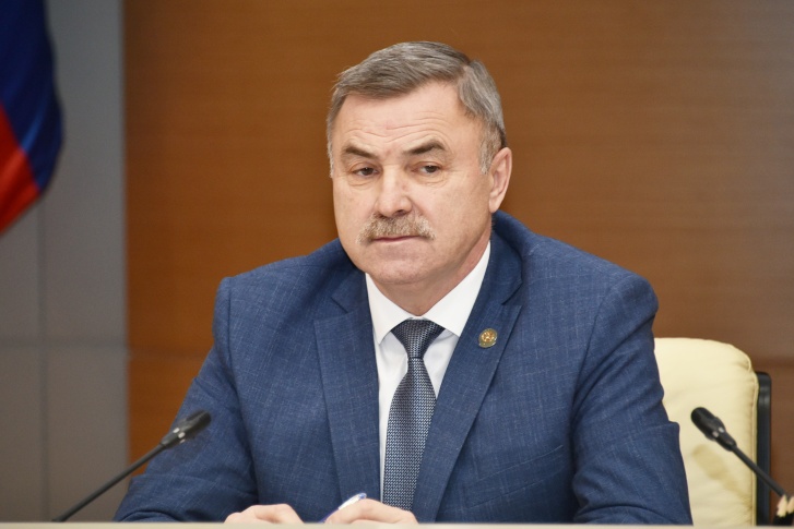 Министр транспорта и дорожного комплекса РТ Фарит Ханифов Министр транспорта и дорожного комплекса РТ Фарит Ханифов