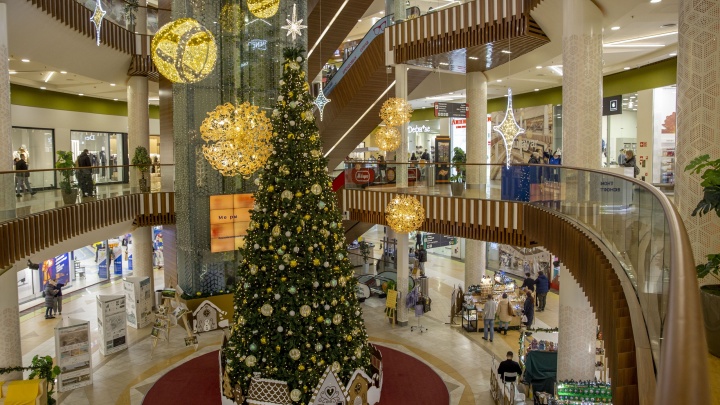 Некоторые устроят выходной: как будут работать торговые центры Ярославля в новогодние праздники