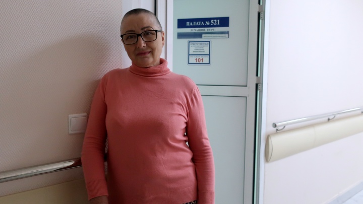 «У меня были шумы в голове». В Екатеринбурге врачи спасли 71-летнюю женщину, хитро удалив огромную гематому