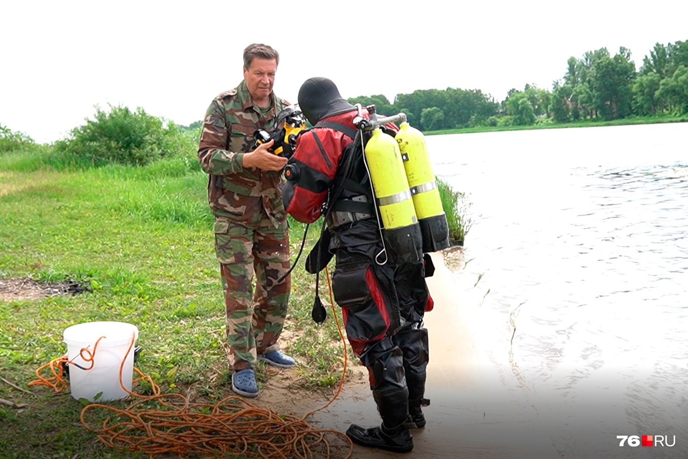 Водолазы всегда опускаются с сигнальным концом Водолазы всегда опускаются с сигнальным концом