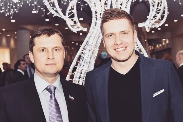 Игорь Бортников (слева) долго отмалчивался по поводу ситуации с арестом своего сына Александра