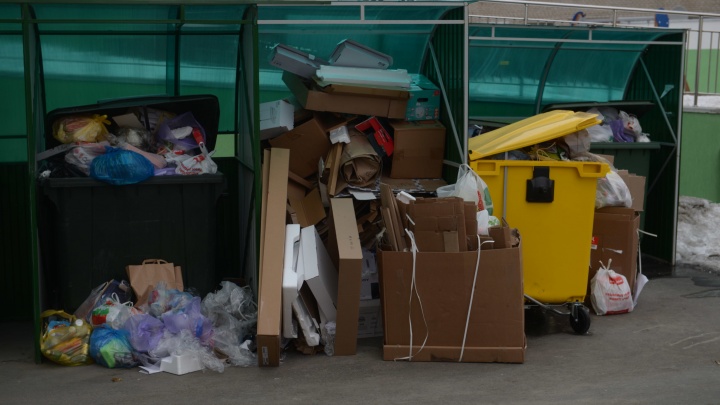 В Зауралье увеличили штрафы за неубранные мусорные контейнеры, а также за самовольную их установку