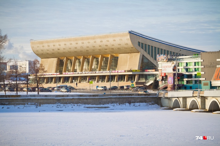 Всего на благоустройство у Дворца спорта готовы потратить почти 60 миллионов рублей