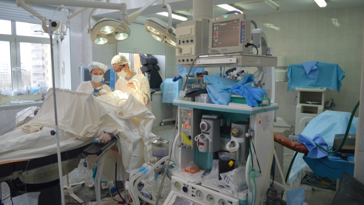 Пермские хирурги увеличили рост пациентки с врожденным сколиозом на 8 сантиметров