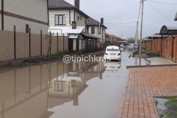 Воды обещают откачать в течение дня Воды обещают откачать в течение дня