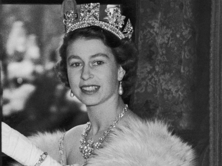 Прощайте, Ваше Величество: 28 мудрых цитат королевы Елизаветы II, которые попадают в самое сердце