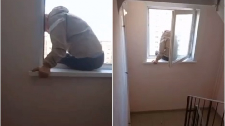«Меня девушка бросила!»: храбрая тюменка отговорила мужчину прыгать из окна многоэтажки