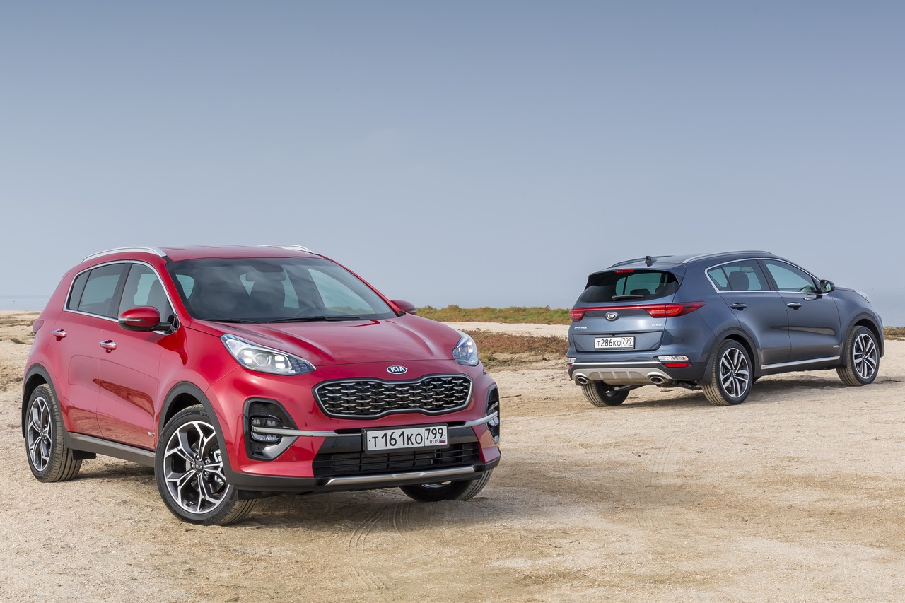 Комплект шин с посадочным диаметром 17 дюймов для кроссовера типа Kia Sportage обойдется не менее чем в 40 тысяч рублей Комплект шин с посадочным диаметром 17 дюймов для кроссовера типа Kia Sportage обойдется не менее чем в 40 тысяч рублей