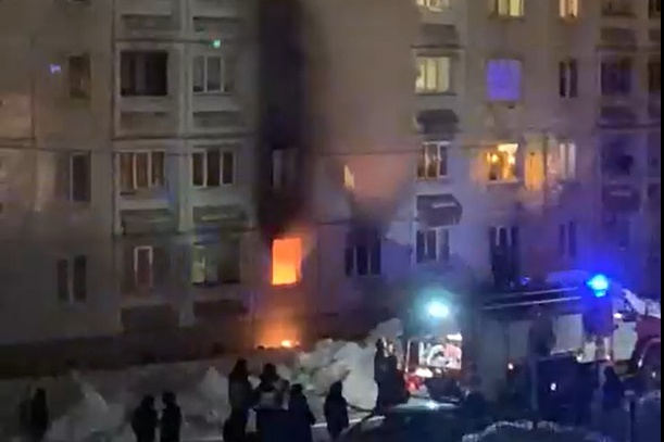 Пожар произошел в шестиэтажном доме