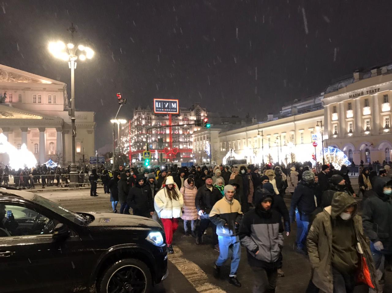 В центре Москвы ночью 31 декабря 2021 года В центре Москвы ночью 31 декабря 2021 года