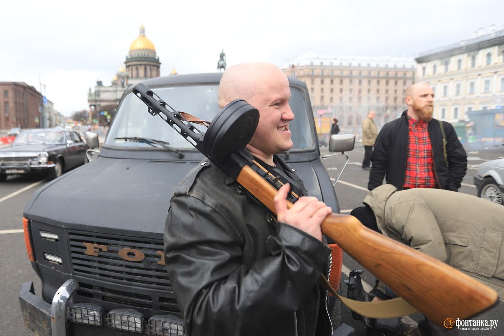 Дым и стрельба перед Мариинским дворцом: Майор Гром пытается вспомнить 90-е  | 10.04.2022 | Санкт-Петербург - БезФормата