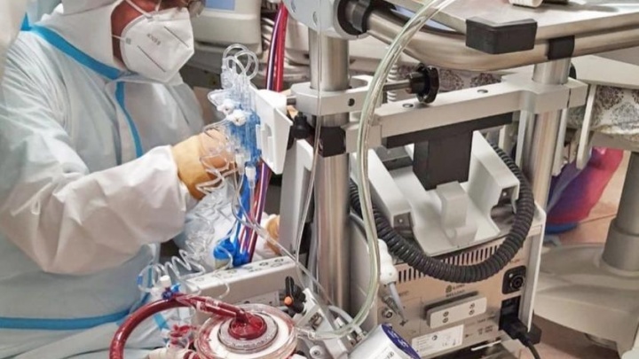 Заменит сердце и легкие: в больнице Нижневартовска появилось оборудование для пациентов с COVID-19