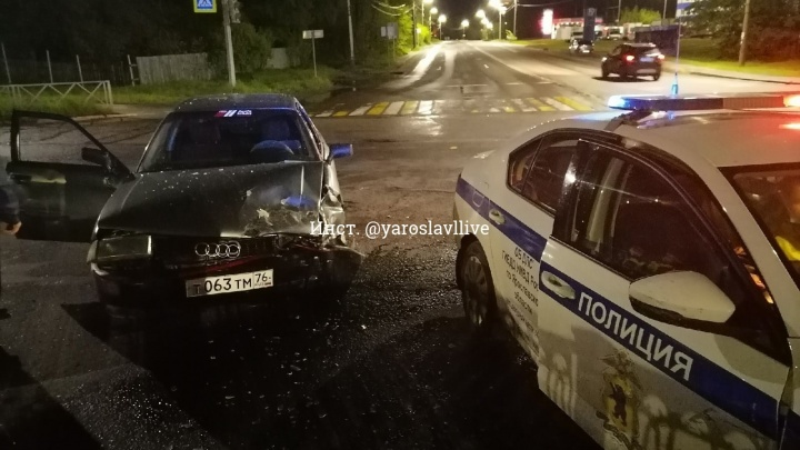 В Ярославле полиция устроила ночную погоню за пьяным водителем без прав