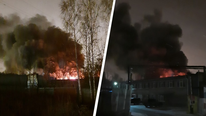 Часть Екатеринбурга осталась без света из-за пожара на Сортировке