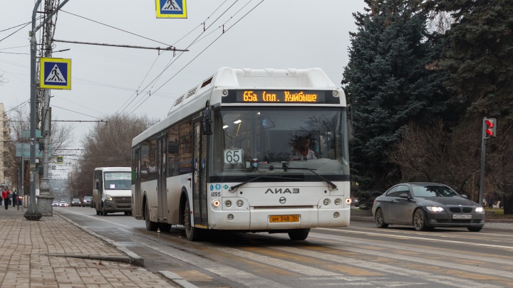 Администрация Волгограда планирует забрать у частного перевозчика два автобусных маршрута