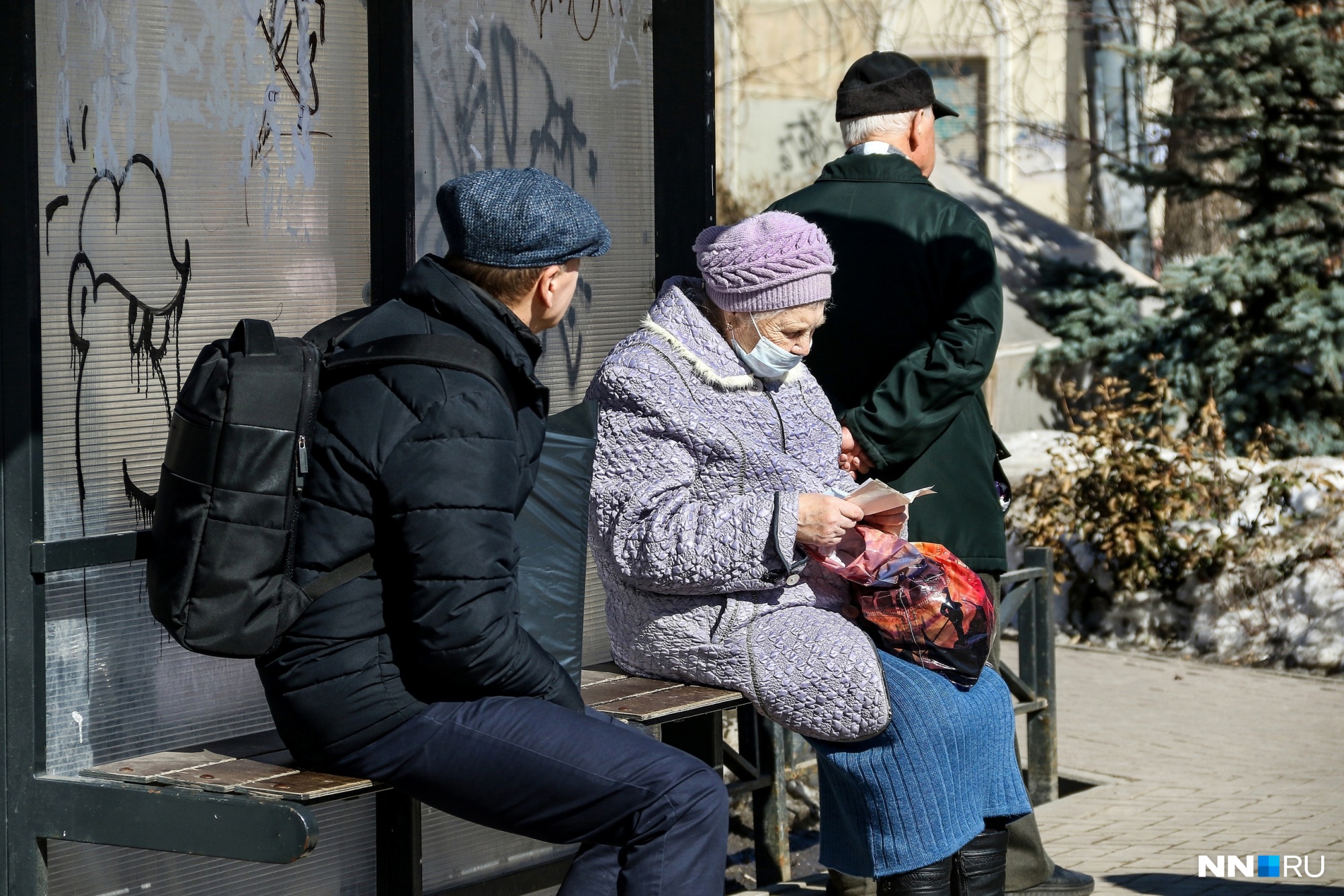 Обязательная вакцинация пенсионеров от COVID-19 введена в Нижегородской области