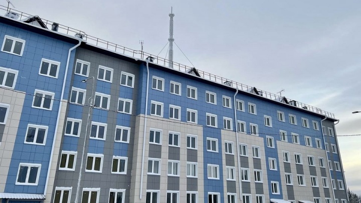 В Плесецке официально ввели в эксплуатацию дом для переселенцев из аварийного жилья