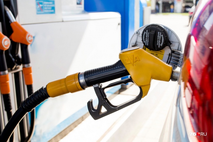 Цены на бензин — то немногое, что еще радует