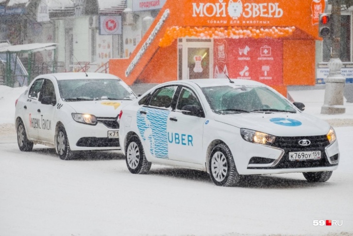 Вскоре автомобили такси в Прикамье могут обязать стандартизировать свое оформление