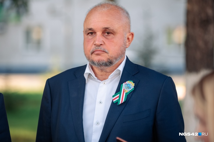 По словам главы области, расследование дела находится на его личном контроле По словам главы области, расследование дела находится на его личном контроле