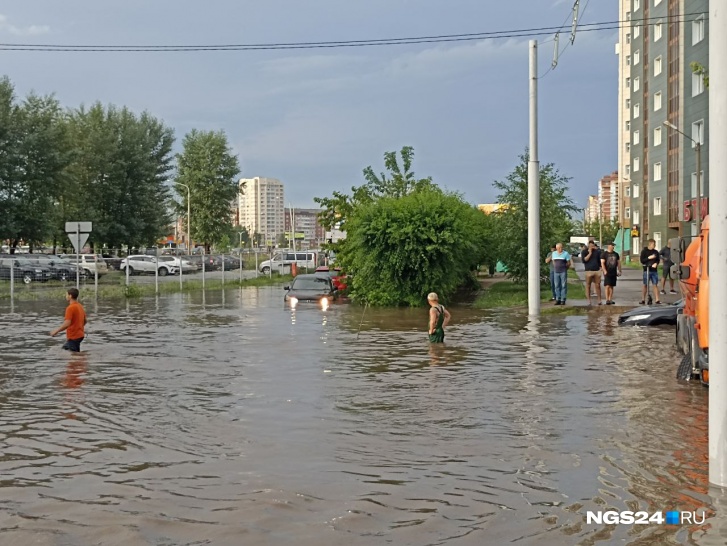 Синоптики предупредили о граде, «сильных и очень сильных дождях» в Красноярске