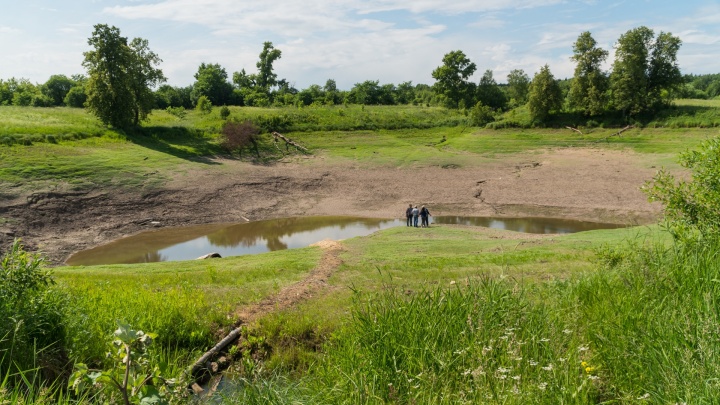 Для поселка Щучье Озеро, где воды нет 30 лет, наконец спроектируют водопровод