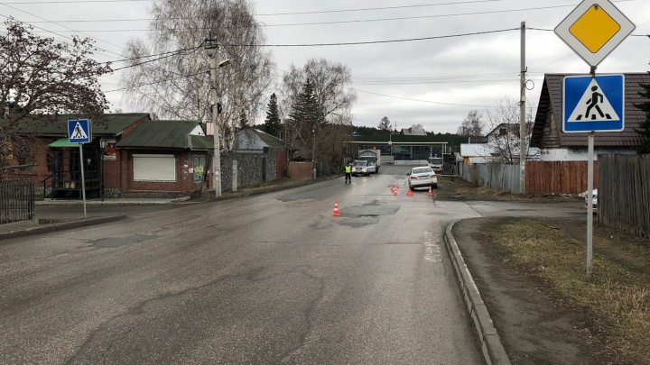 11-летнего мальчика сбили посреди дороги на Первомайке — инцидент попал на видеорегистратор
