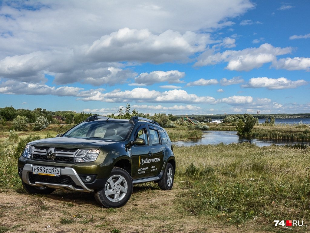 Цена на базовые версии Renault Duster в 2012 году начиналась от 462 тысяч рублей Цена на базовые версии Renault Duster в 2012 году начиналась от 462 тысяч рублей
