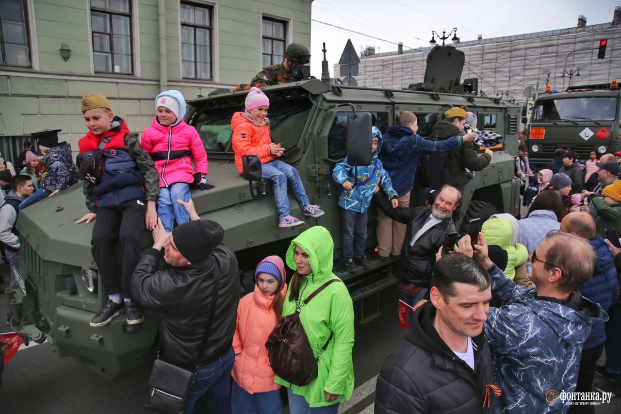 19 мая спб мероприятия. Торжественные мероприятия в СПБ 9 мая. Парад на Дворцовой 2022. Парад 9 мая 2022 в Санкт-Петербурге.