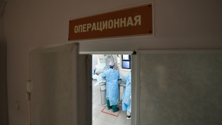 В травматологии Сургута медсестру обвинили в краже просроченных медикаментов