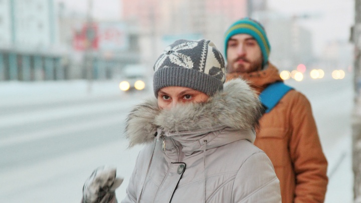 «Сами стойте на остановке в мороз!»: челябинцы не могут дождаться новых автобусов на Северо-Запад