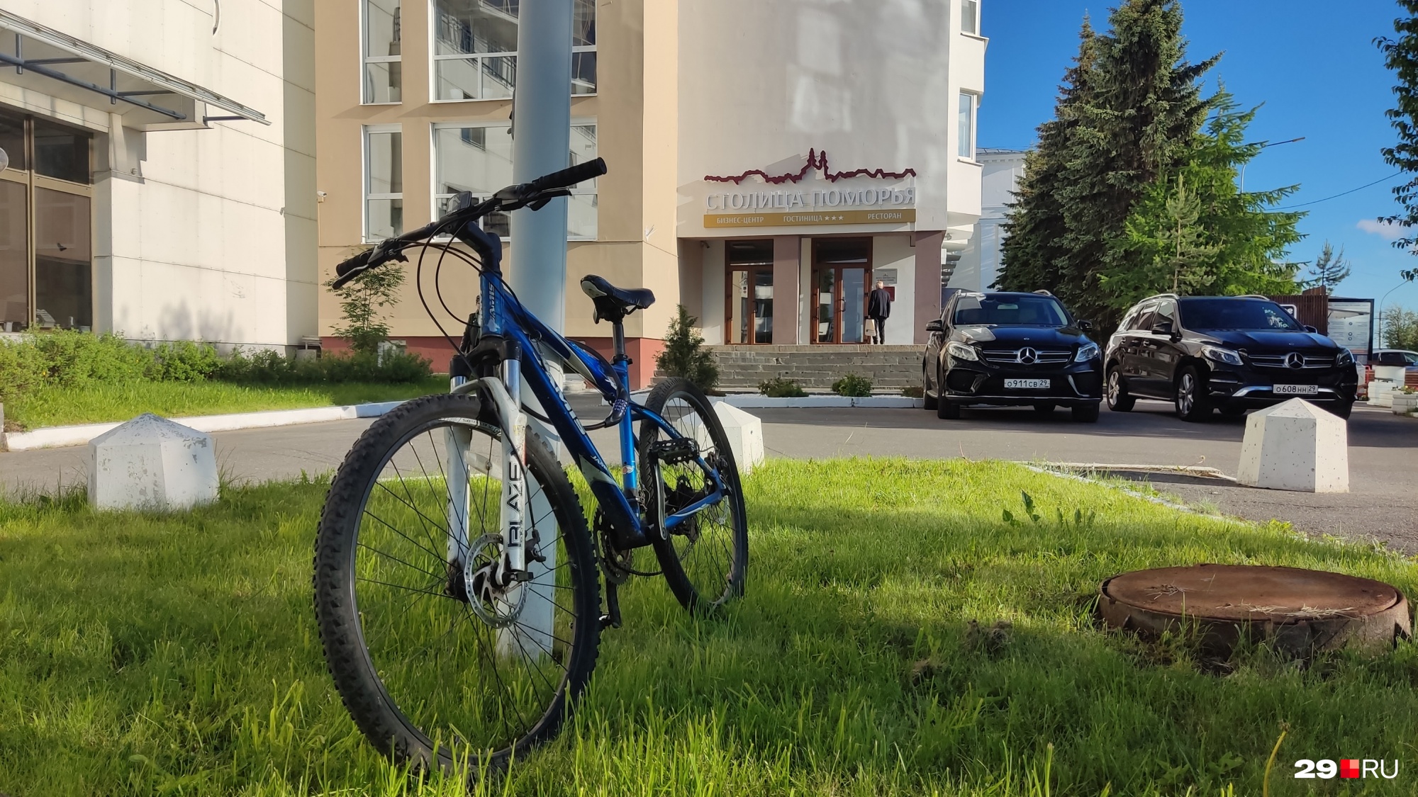 Арендовать велосипед в гостинице можно через ресепшен