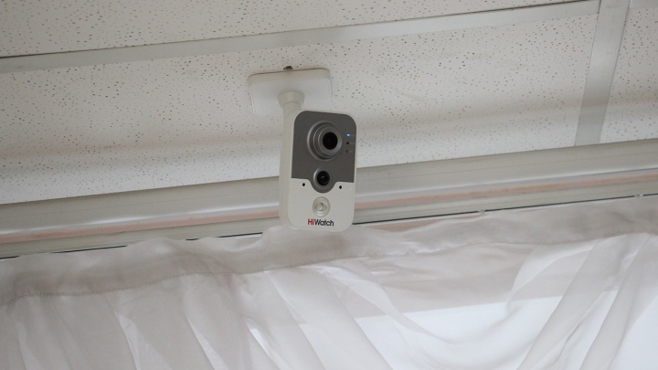 В туалетах кузбасской школы установили камеры наблюдения. Прокуратура начала проверку