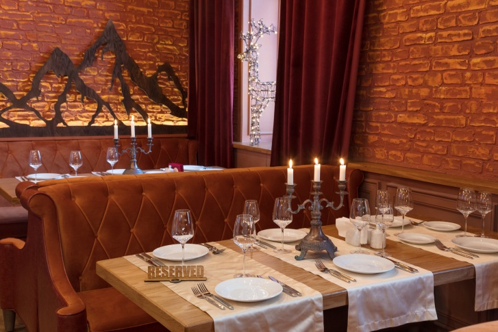 В ресторане «Генацвале» можно как уютно посидеть в кругу семьи, так и шумно отпраздновать свадьбу