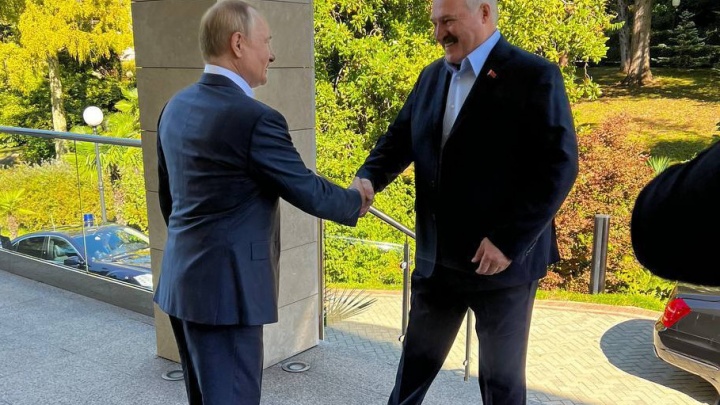 Президент России Владимир Путин встретился в Сочи с президентом Белоруссии Александром Лукашенко