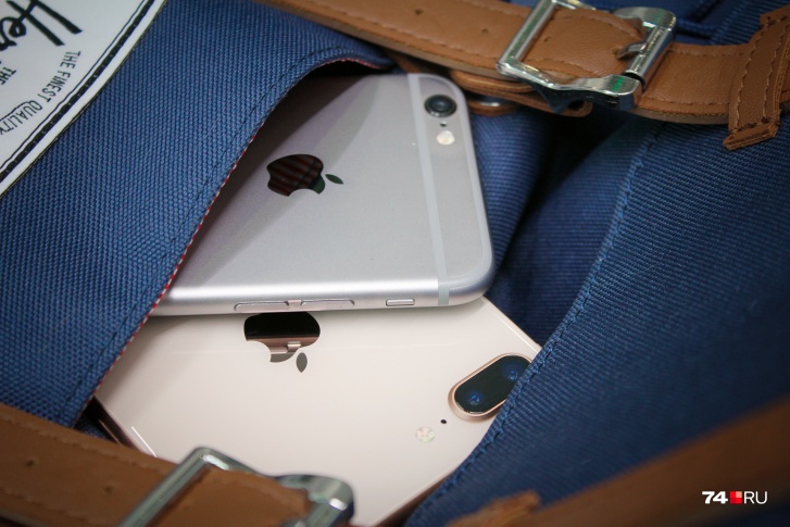 По словам экспертов, радикального решения о том, что Apple окончательно уходит из России, пока не принято По словам экспертов, радикального решения о том, что Apple окончательно уходит из России, пока не принято