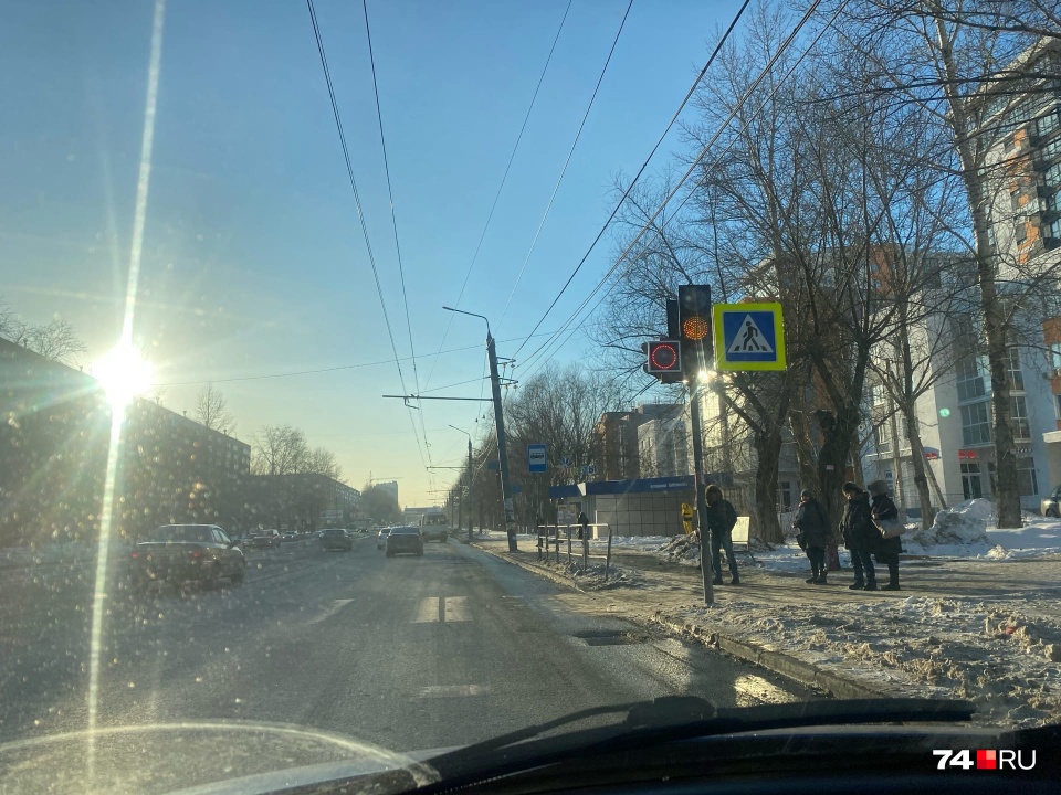 Стрелку на светофоре в районе остановки «Поселок Бабушкина» поставили после второй смертельной аварии