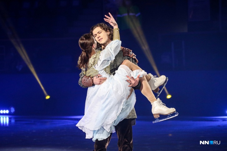 В декабре <a href="https://www.nn.ru/text/gorod/2021/12/28/70348031/" class="_" target="_blank">состоялась премьера</a> мюзикла на льду «Руслан и Людмила» В декабре <a href="https://www.nn.ru/text/gorod/2021/12/28/70348031/" class="_" target="_blank">состоялась премьера</a> мюзикла на льду «Руслан и Людмила»